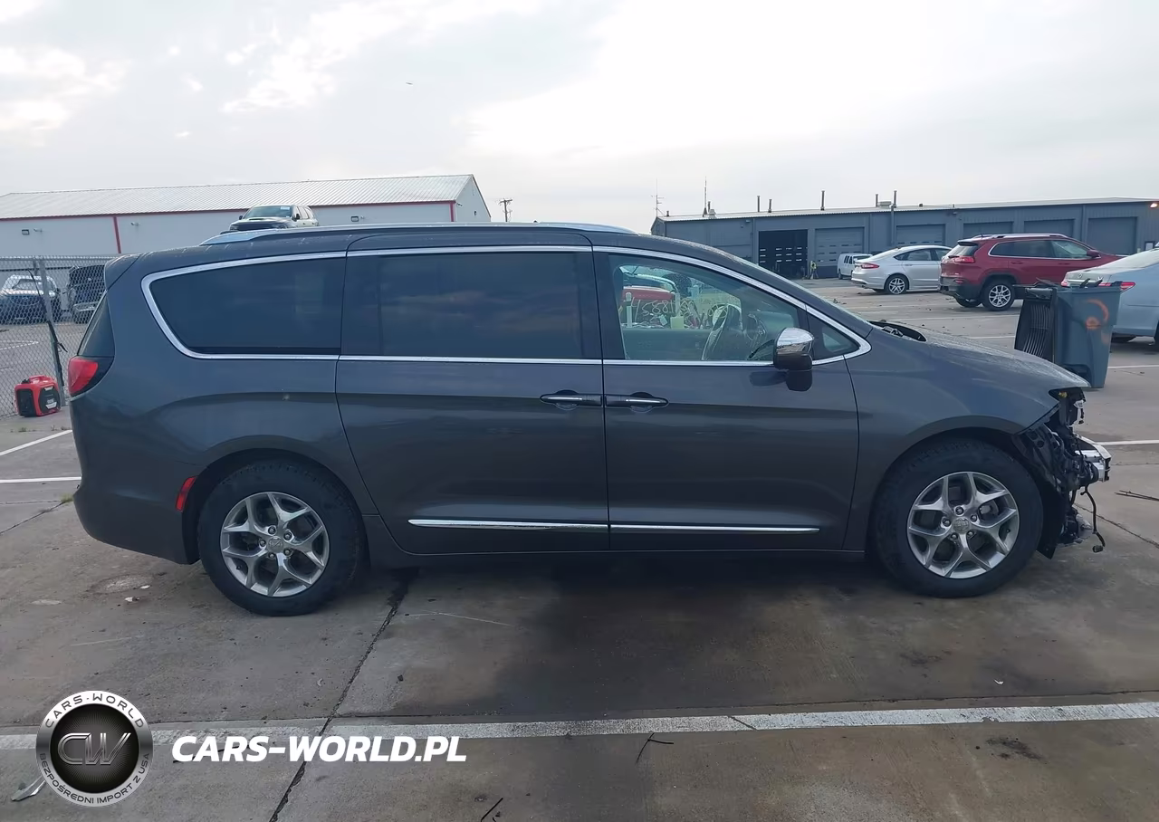2020 Chrysler Pacifica Limited VIN:2C4RC1GG9LR234560 - 14