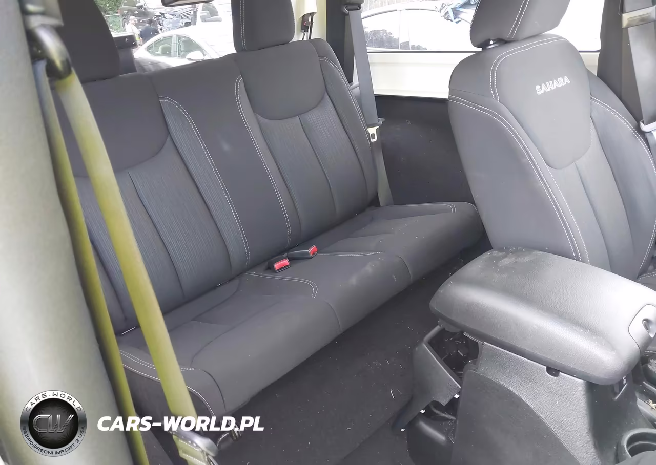 2018 Jeep Wrangler Jk Sahara 4X4 VIN:1C4AJWBG4JL852415 - 8