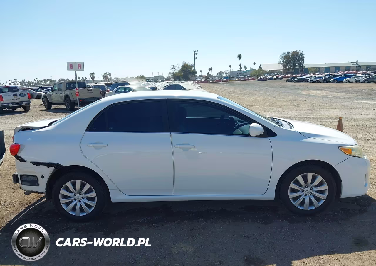 2013 Toyota Corolla Le VIN:5YFBU4EE3DP140225 - 14