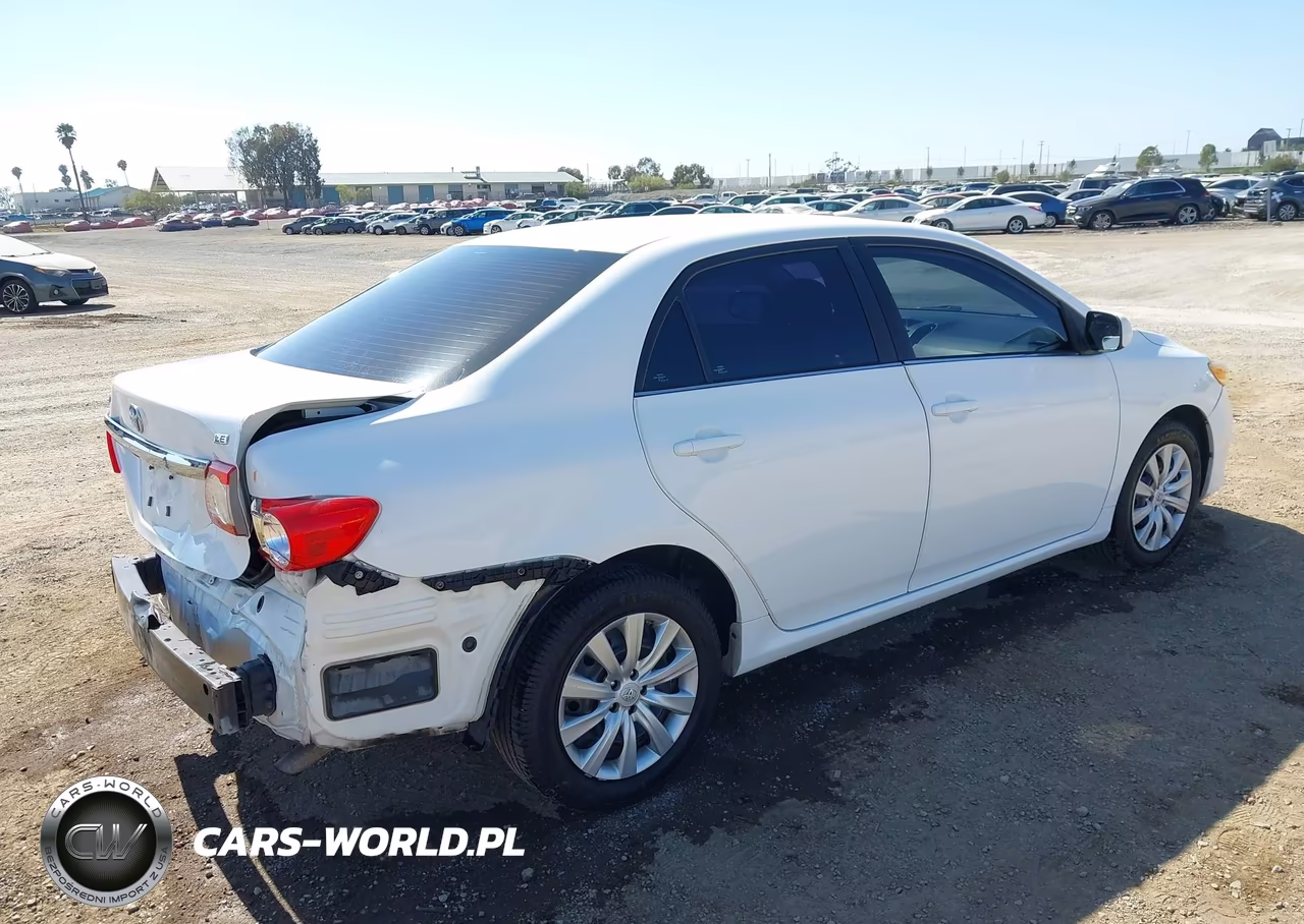 2013 Toyota Corolla Le VIN:5YFBU4EE3DP140225 - 4