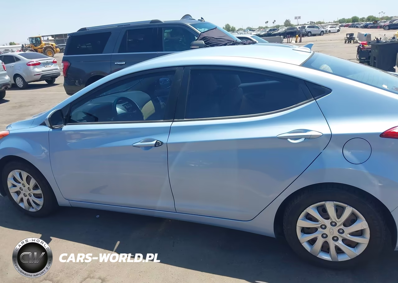 2013 Hyundai Elantra Gls VIN:KMHDH4AE6DU540796 - 14