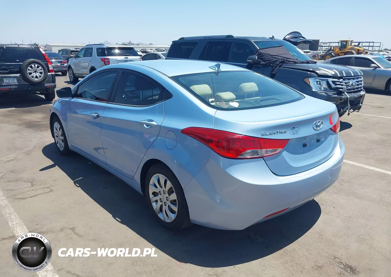 2013 Hyundai Elantra Gls VIN:KMHDH4AE6DU540796 - 3