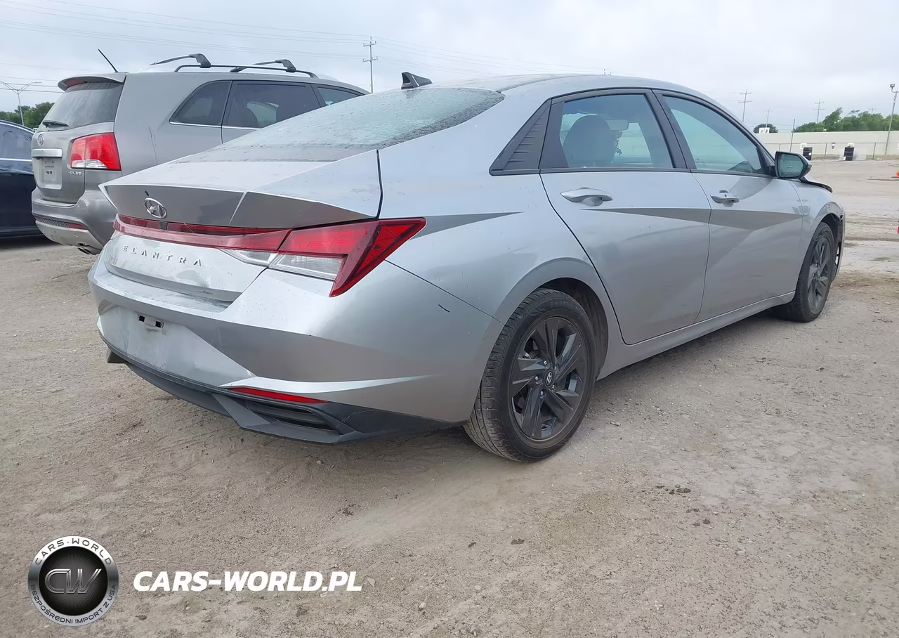 2021 Hyundai Elantra Sel VIN:5NPLM4AG8MH013656 - 4