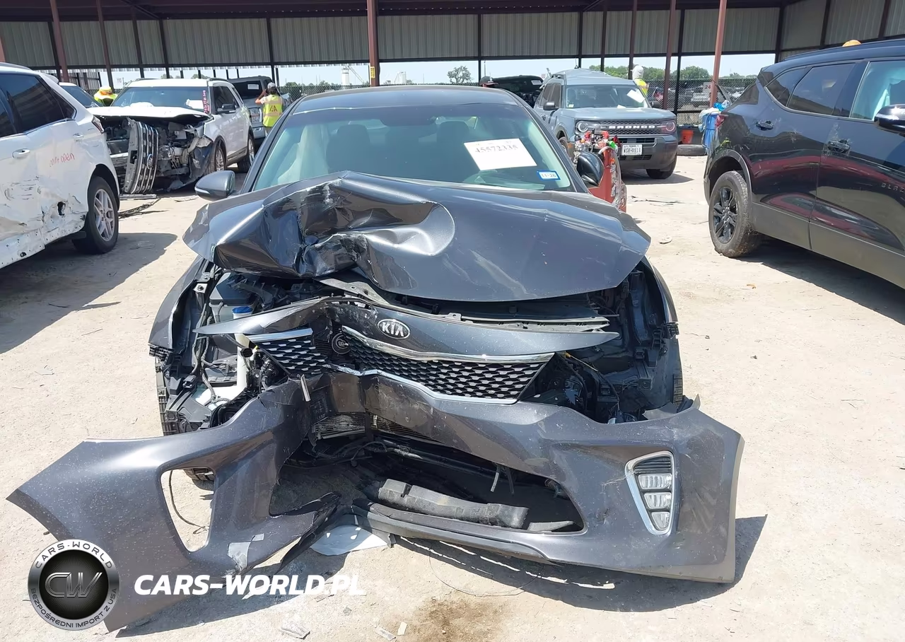 2018 Kia Optima S VIN:5XXGT4L36JG257280 - 12