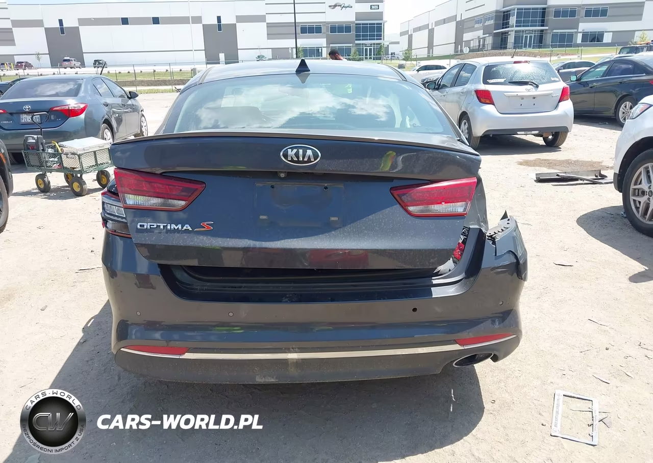 2018 Kia Optima S VIN:5XXGT4L36JG257280 - 16