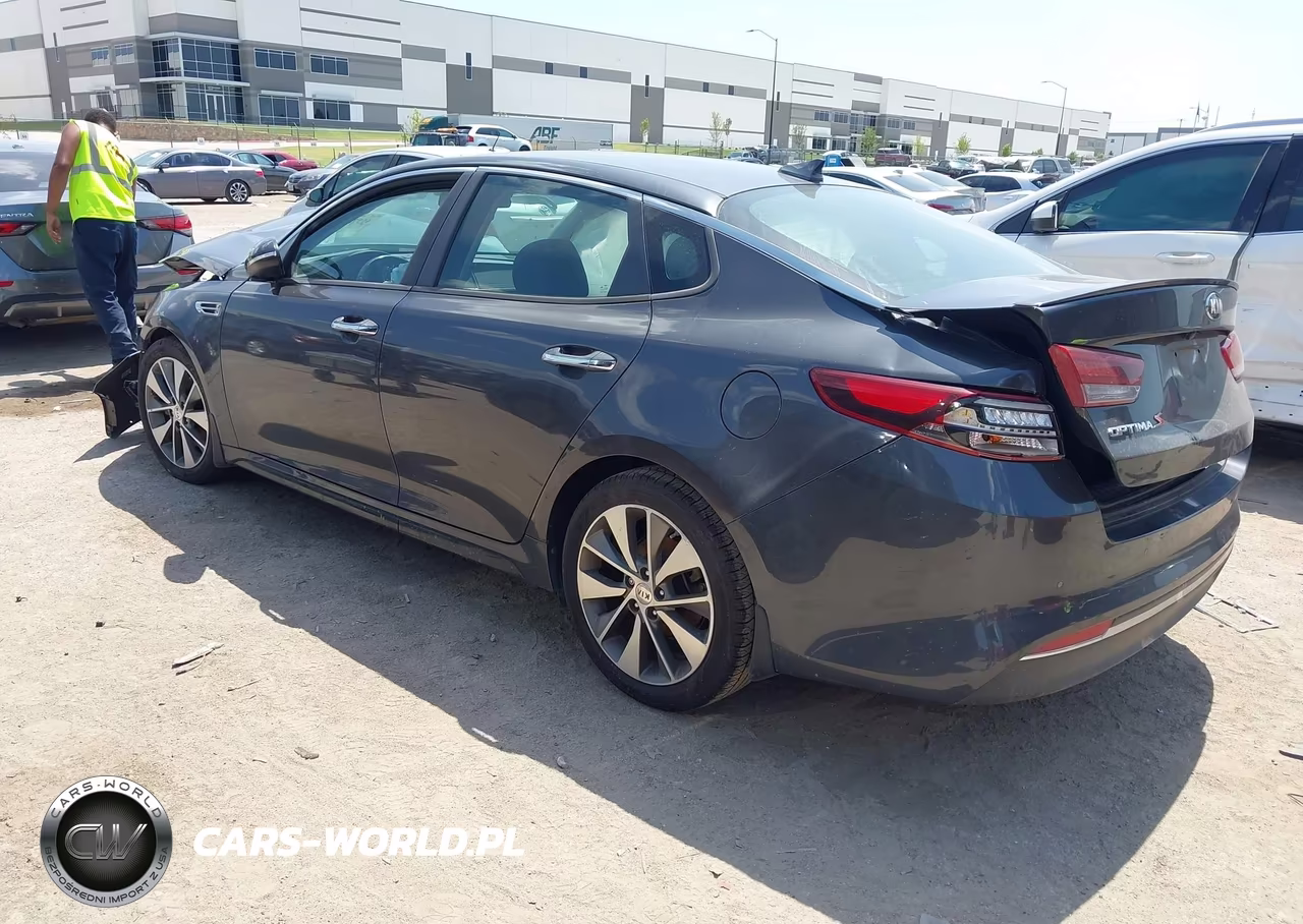 2018 Kia Optima S VIN:5XXGT4L36JG257280 - 3