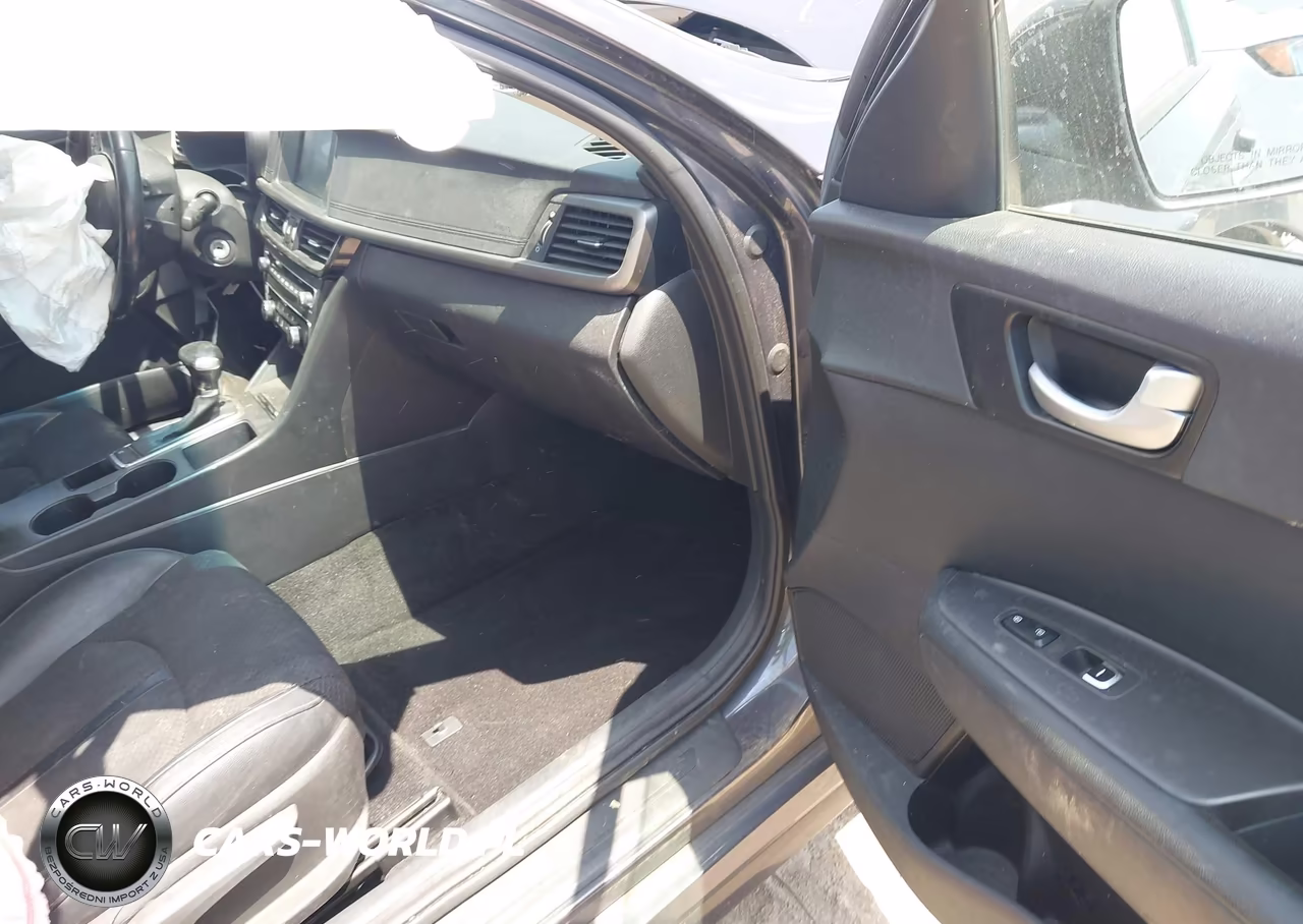 2018 Kia Optima S VIN:5XXGT4L36JG257280 - 5