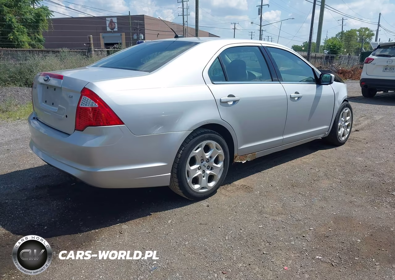 2010 Ford Fusion Se VIN:3FAHP0HA0AR136387 - 4