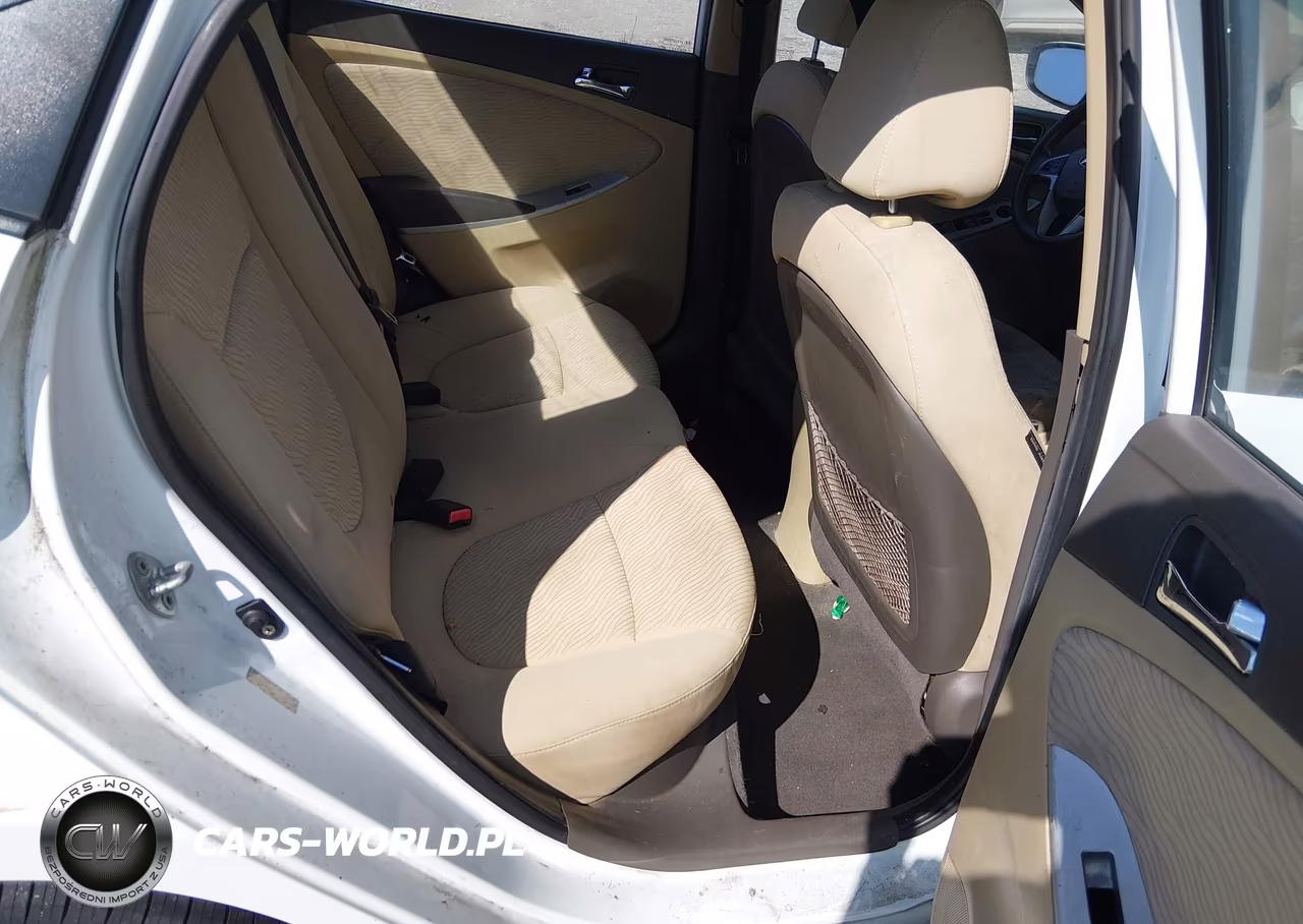 2012 Hyundai Accent Gls VIN:KMHCU4AE4CU173645 - 8