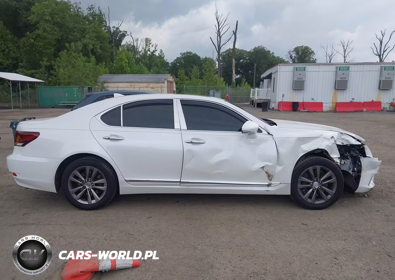 2015 Lexus Ls 460 VIN:JTHCL5EFXF5025223 - 13