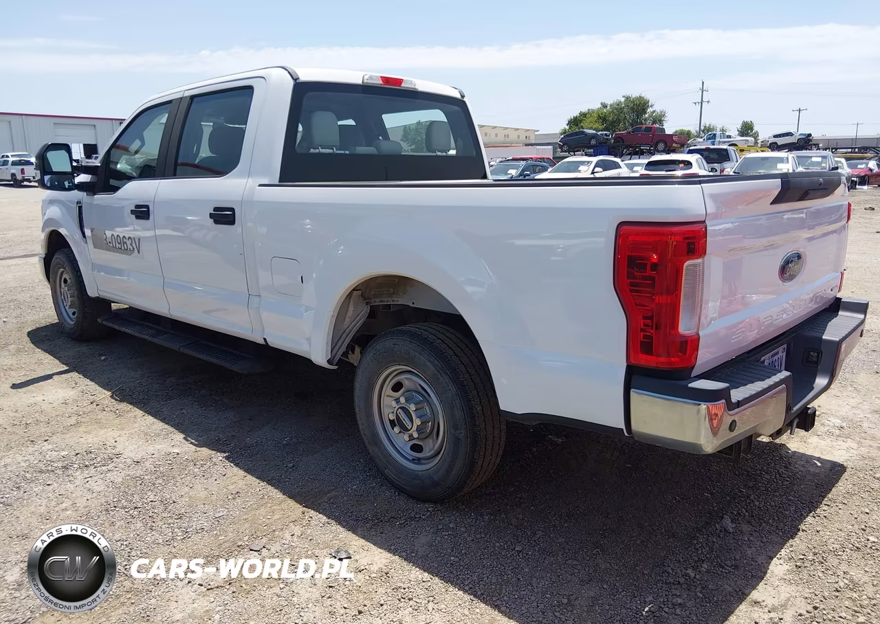 2018 Ford F-250 Xl VIN:1FT7W2A6XJEC48711 - 3