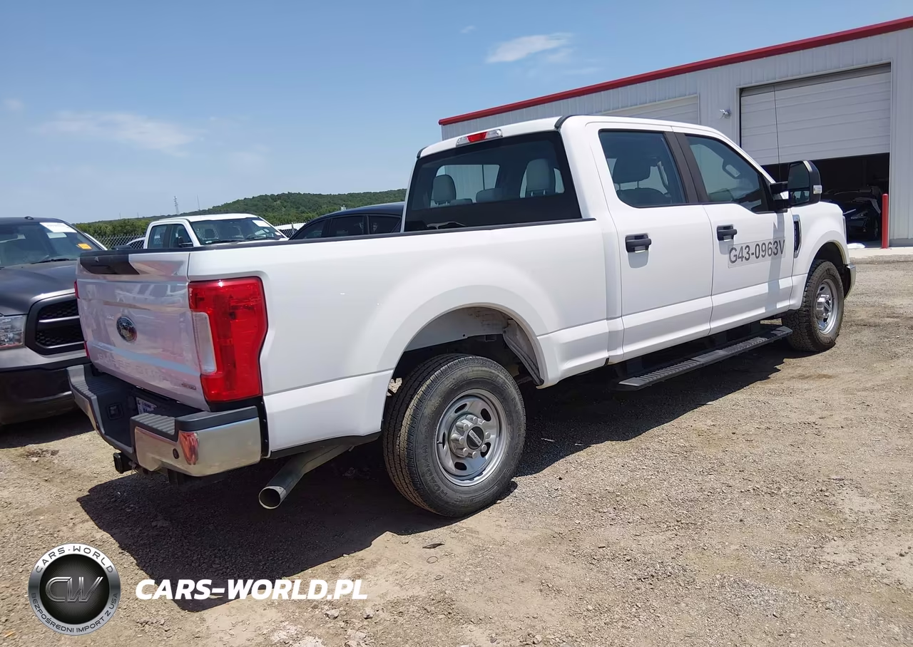 2018 Ford F-250 Xl VIN:1FT7W2A6XJEC48711 - 4