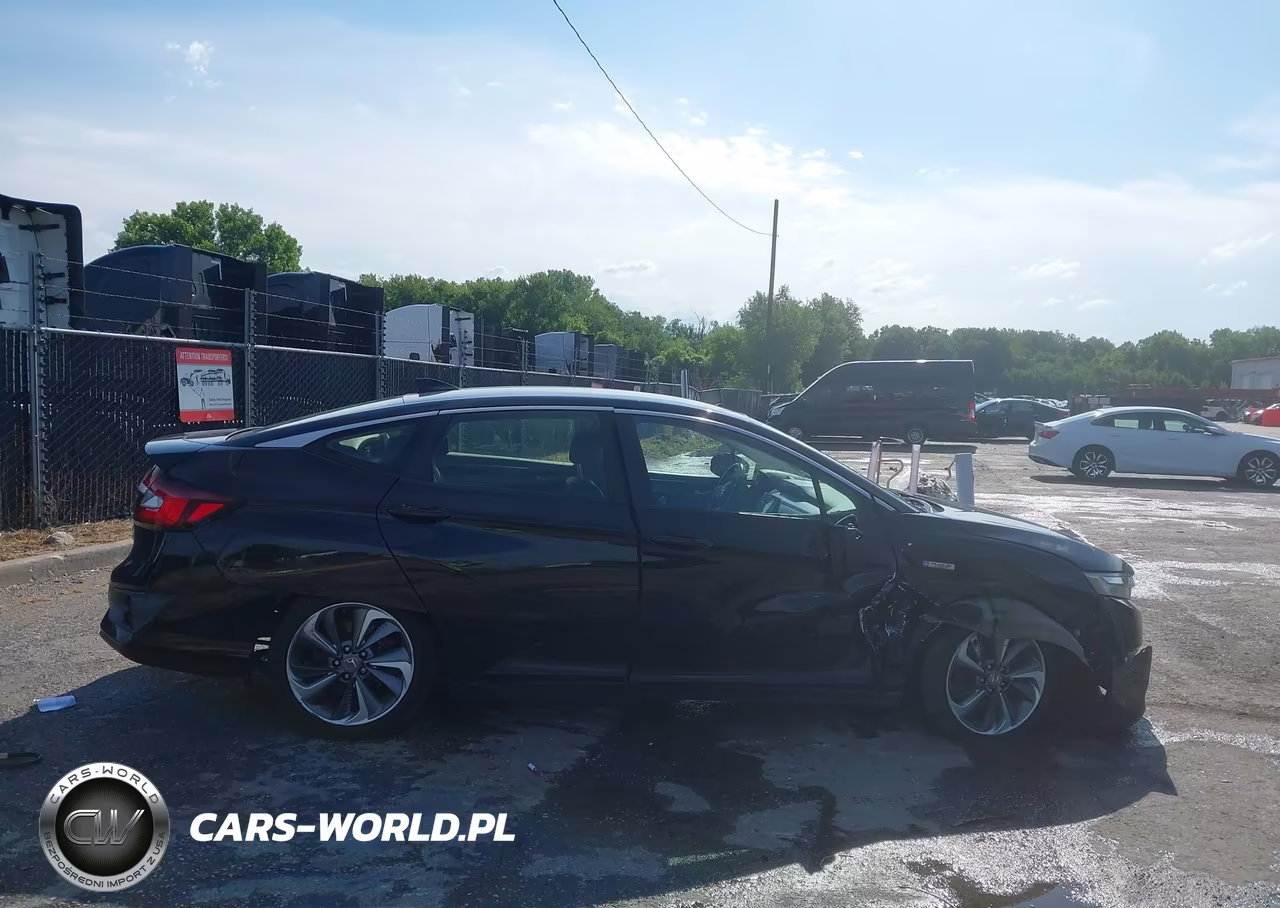 2018 Honda Clarity Plug-In Hybrid Touring VIN:JHMZC5F39JC001773 - 12