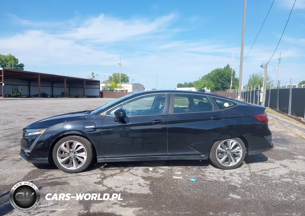 2018 Honda Clarity Plug-In Hybrid Touring VIN:JHMZC5F39JC001773 - 13