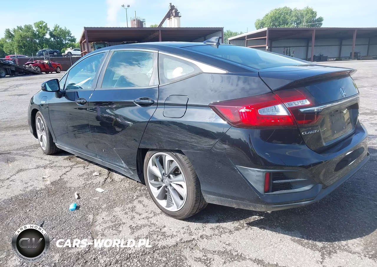 2018 Honda Clarity Plug-In Hybrid Touring VIN:JHMZC5F39JC001773 - 3