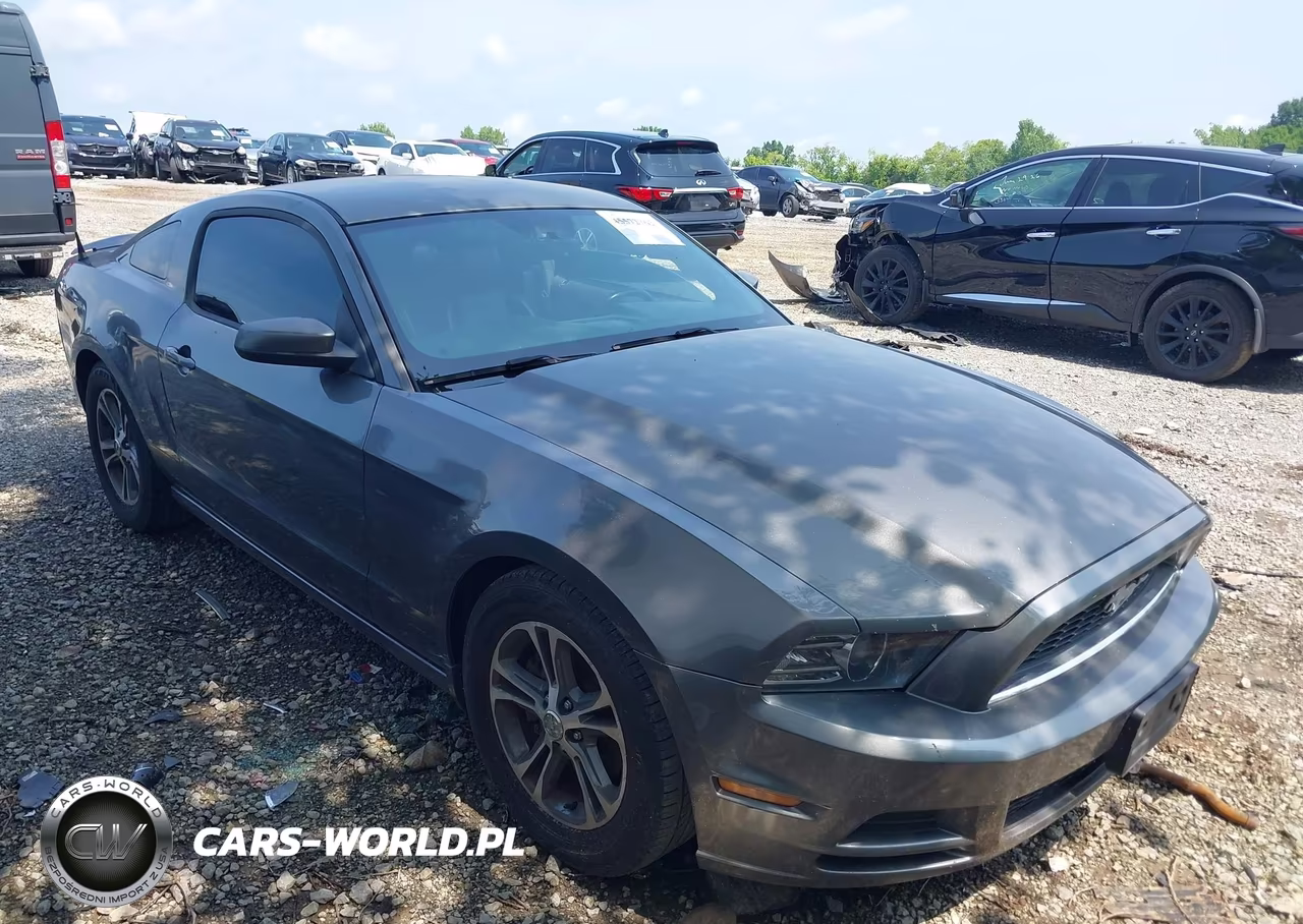 2013 Ford Mustang V6 Premium – zdjęcie 1 z 16