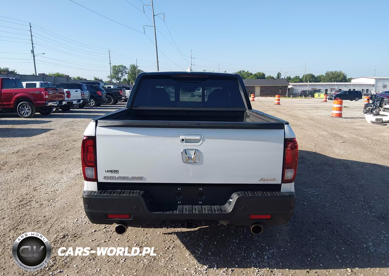 2023 Honda Ridgeline Black Edition VIN:5FPYK3F84PB008326 - 16