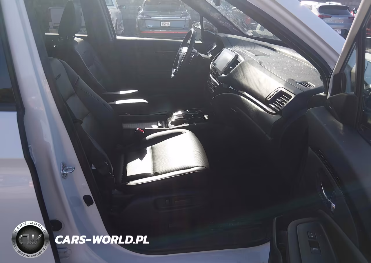 2023 Honda Ridgeline Black Edition VIN:5FPYK3F84PB008326 - 5