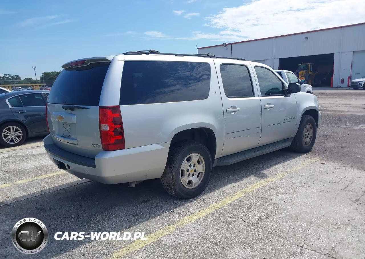 2012 Chevrolet Suburban Lt VIN:1GNSCJE02CR240382 - 4