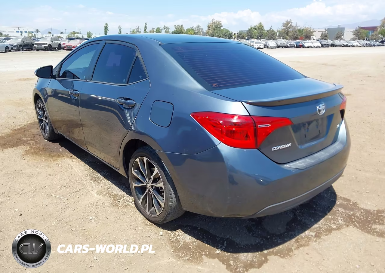 2018 Toyota Corolla Se VIN:5YFBURHEXJP849724 - 3