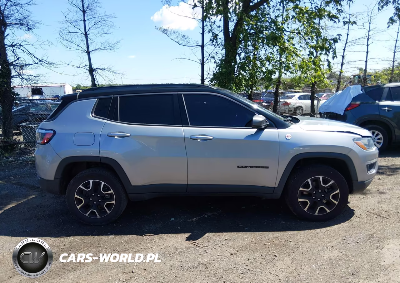 2020 Jeep Compass Trailhawk 4X4 VIN:3C4NJDDB3LT170740 - 13