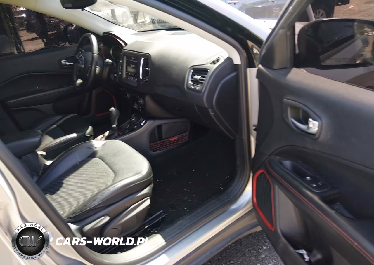 2020 Jeep Compass Trailhawk 4X4 VIN:3C4NJDDB3LT170740 - 5