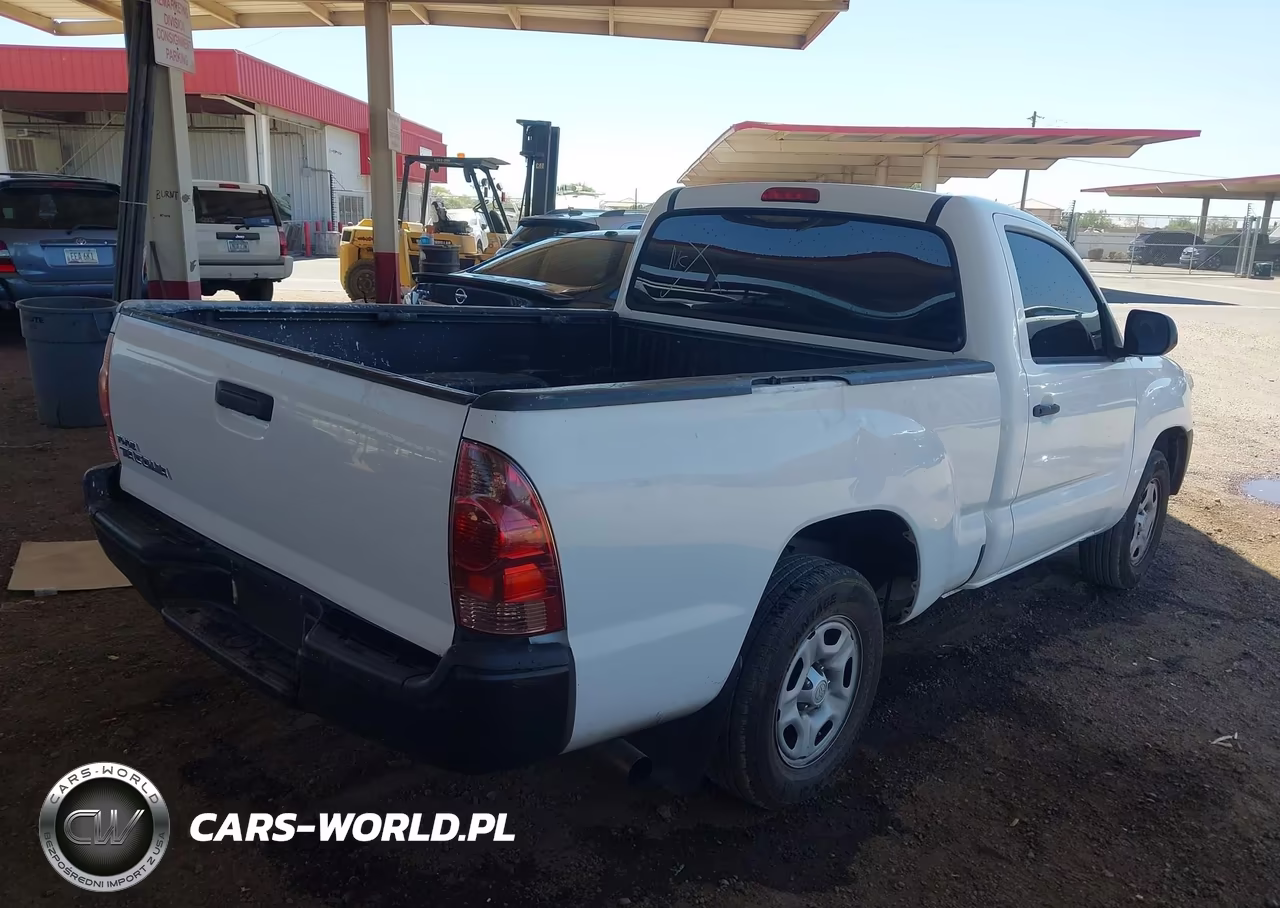 2013 Toyota Tacoma VIN:5TFNX4CN5DX028700 - 4