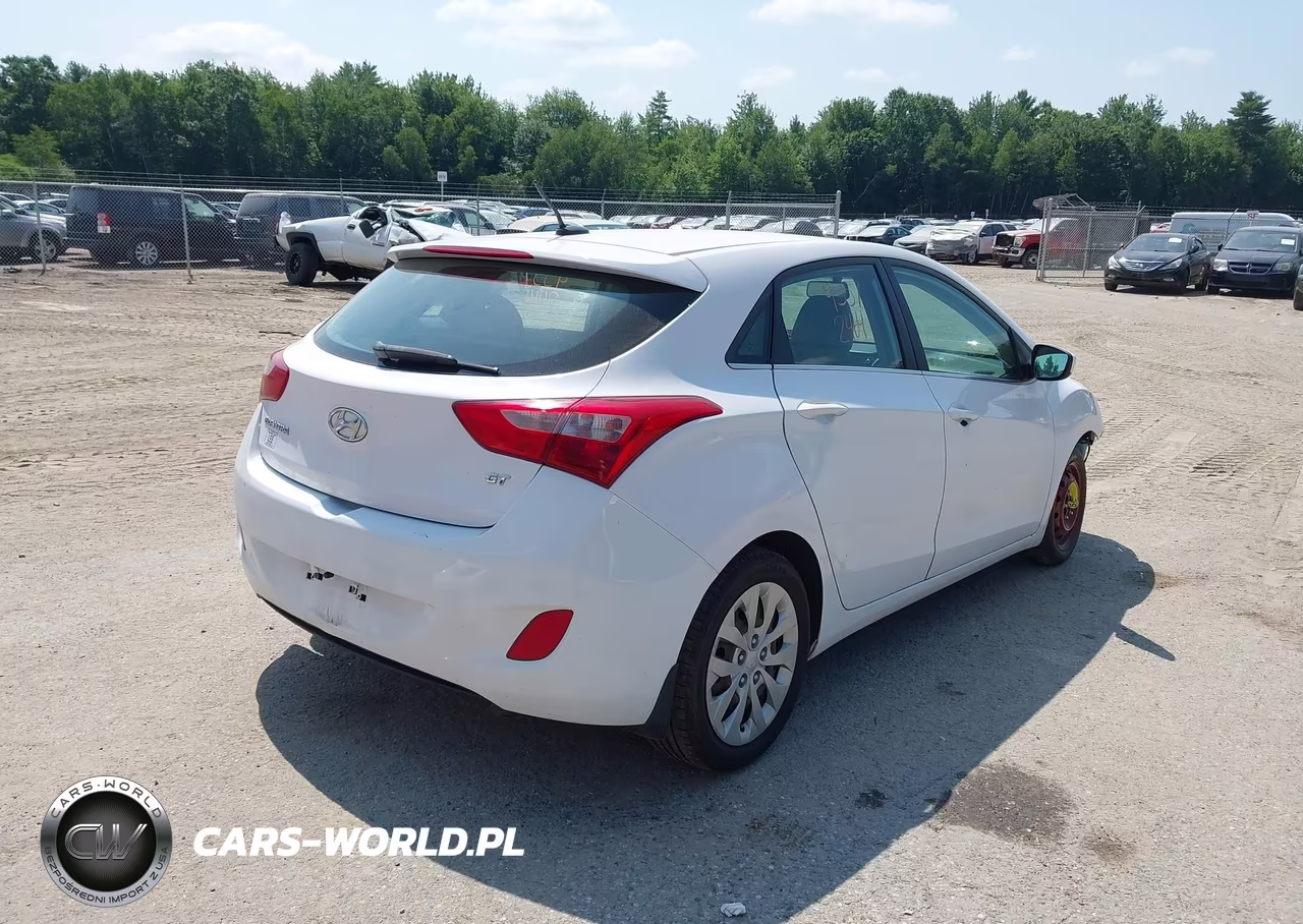 2016 Hyundai Elantra Gt VIN:KMHD35LH0GU251607 - 4