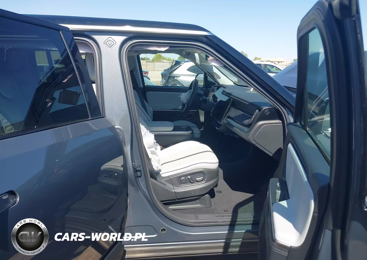 2024 Rivian R1S Adventure Dual Motor Large Pack-Adventure Dual Motor Perf Large Pack VIN:7PDSGBBA3RN036201 - 5
