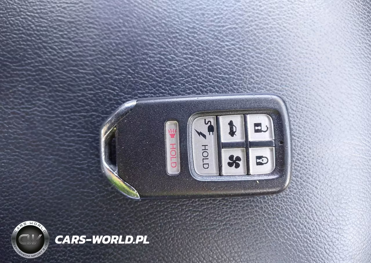 2019 Honda Clarity Plug-In Hybrid Touring VIN:JHMZC5F30KC001744 - 11