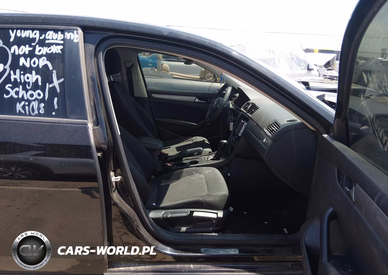 2015 Volkswagen Passat 1.8T S VIN:1VWAT7A32FC022664 - 5