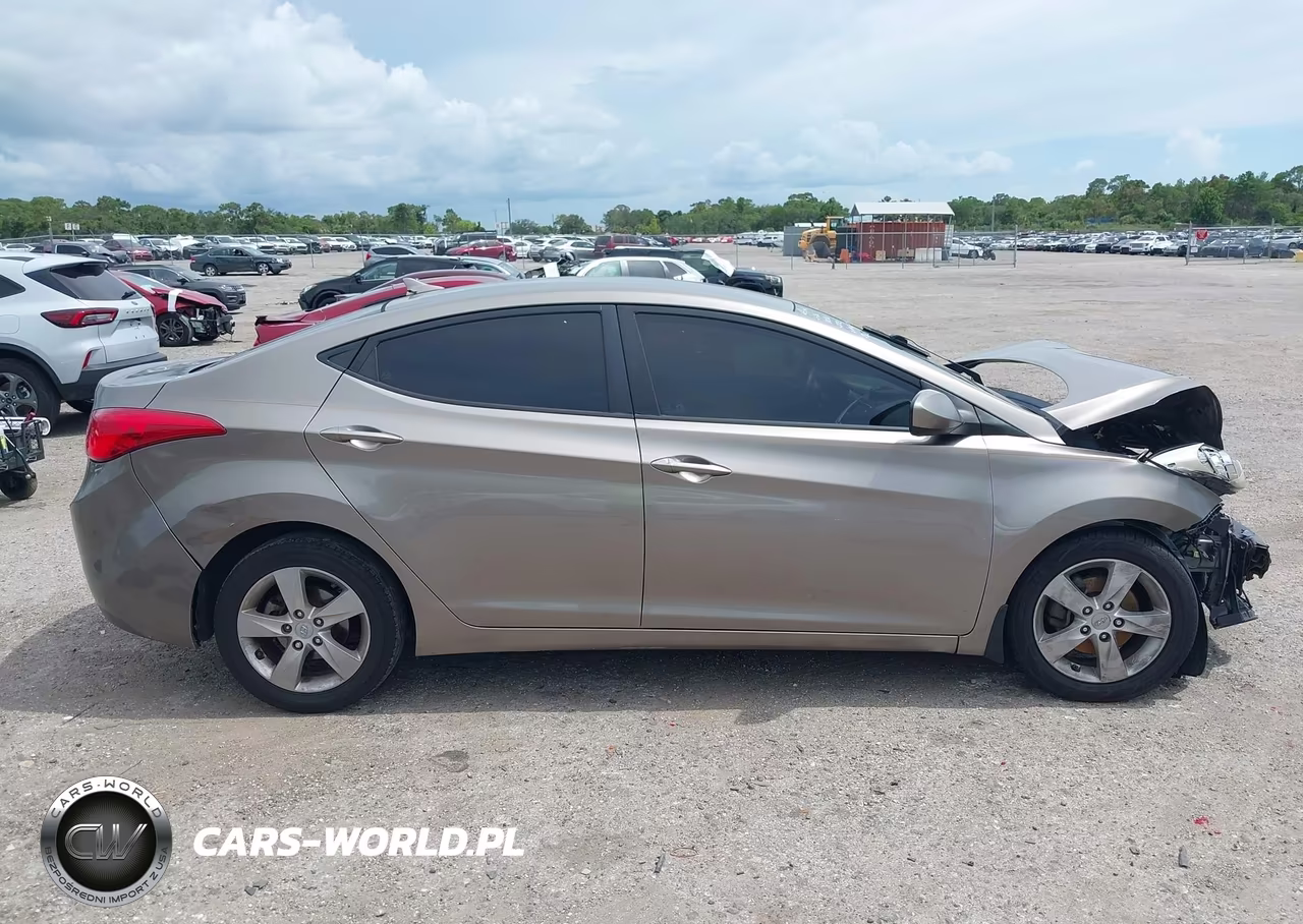 2012 Hyundai Elantra Gls VIN:5NPDH4AE1CH136088 - 12