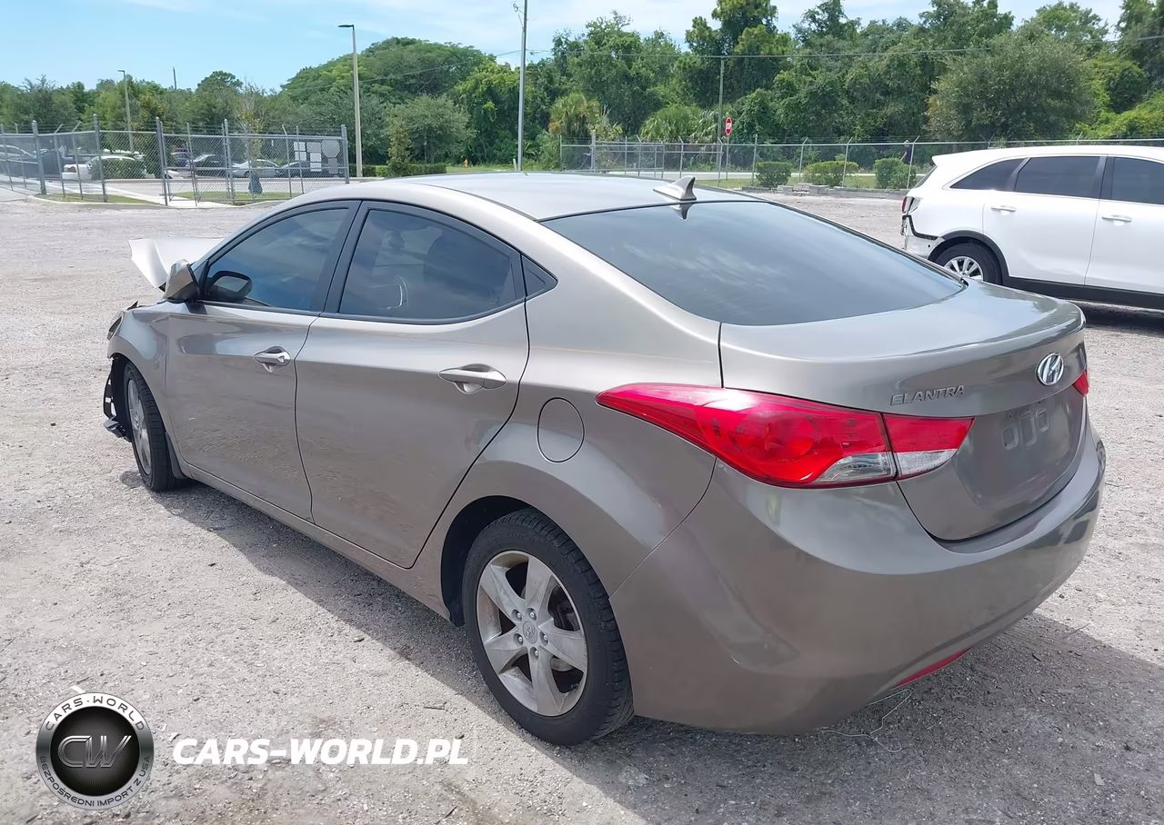 2012 Hyundai Elantra Gls VIN:5NPDH4AE1CH136088 - 3