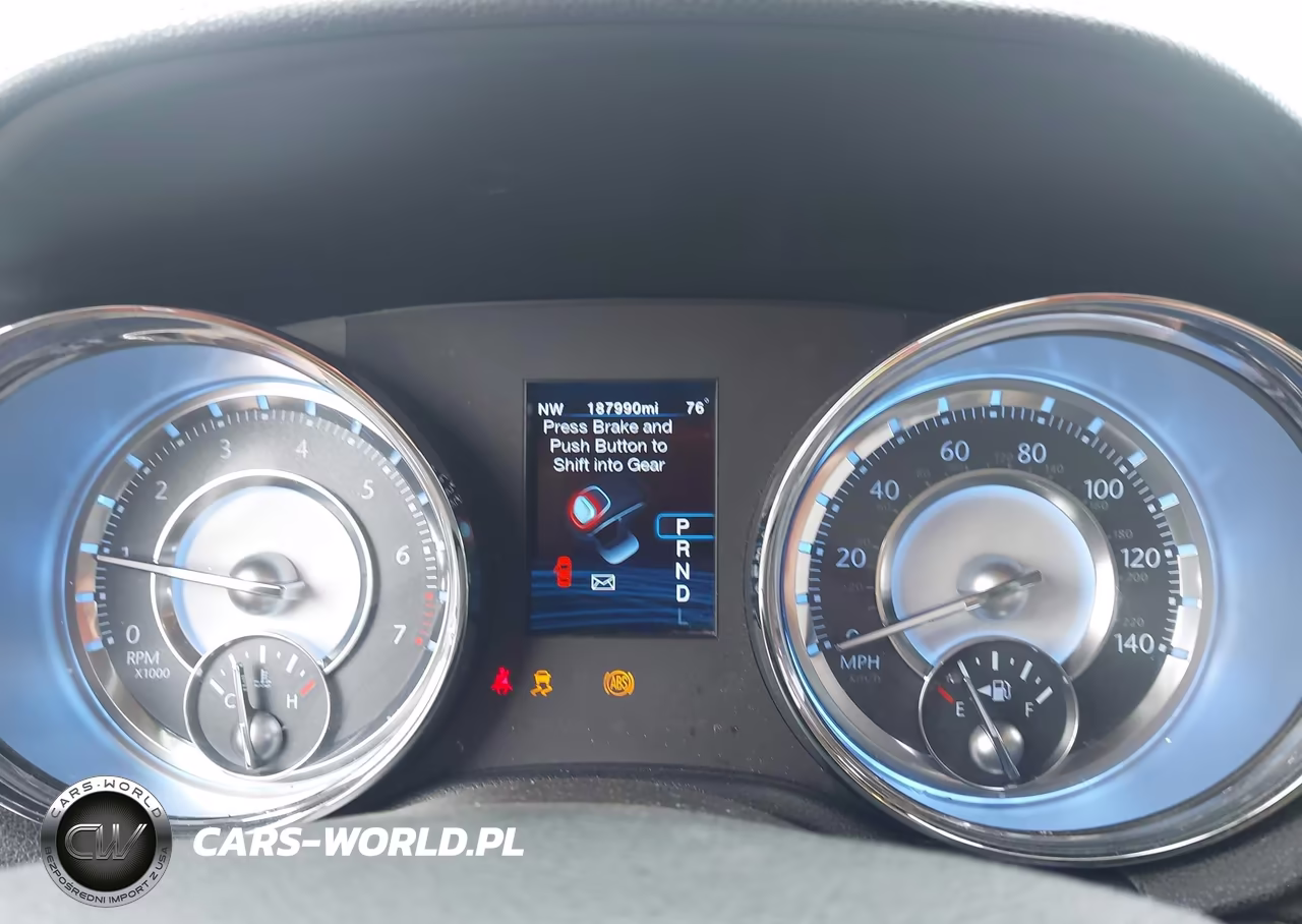 2012 Chrysler 300 Limited VIN:2C3CCACG8CH138666 - 7