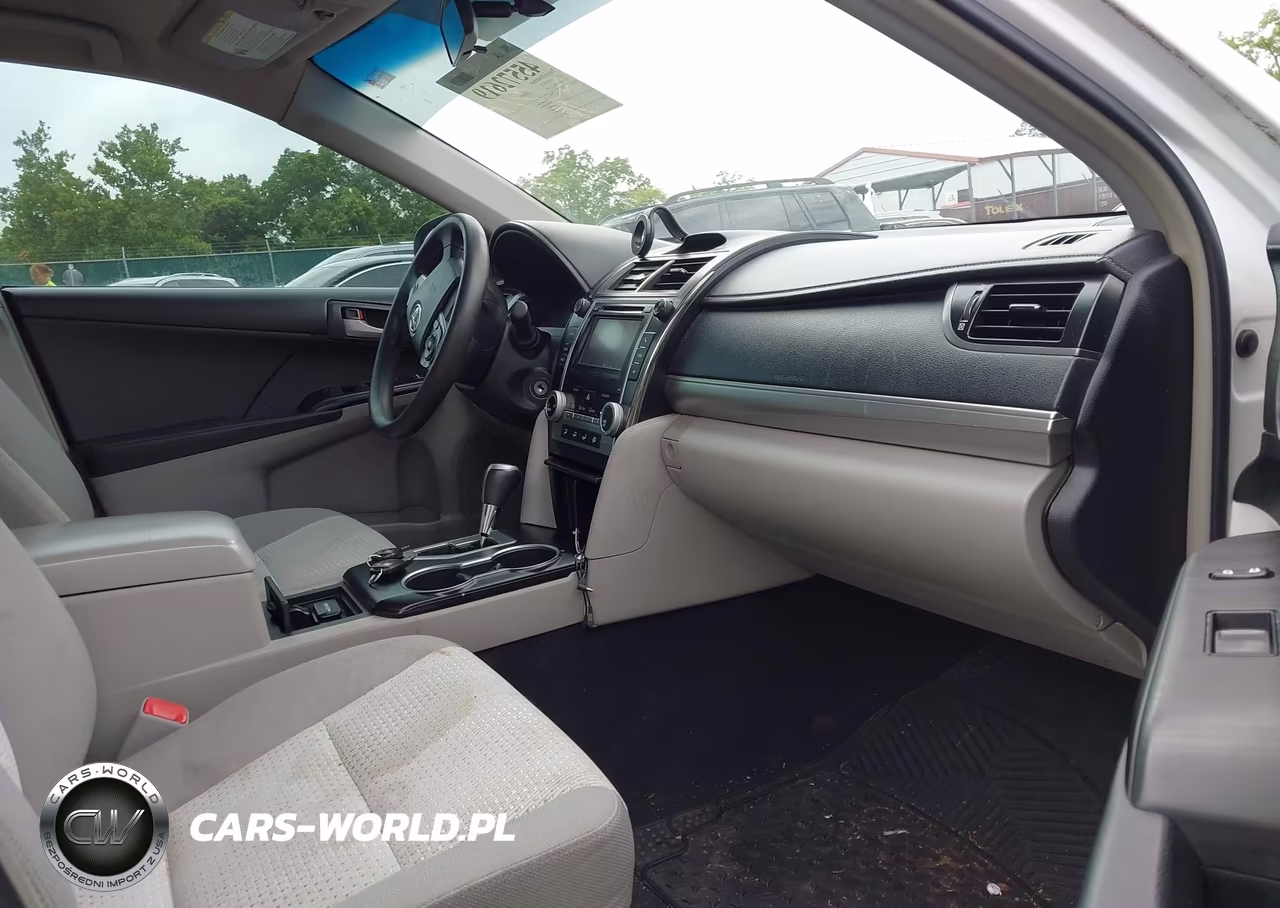 2012 Toyota Camry Le VIN:4T1BF1FKXCU577049 - 5
