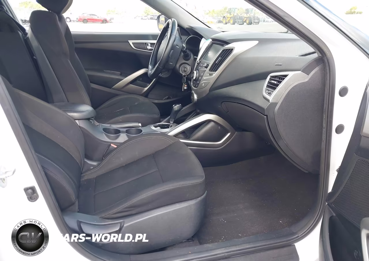 2017 Hyundai Veloster VIN:KMHTC6AD6HU312753 - 5