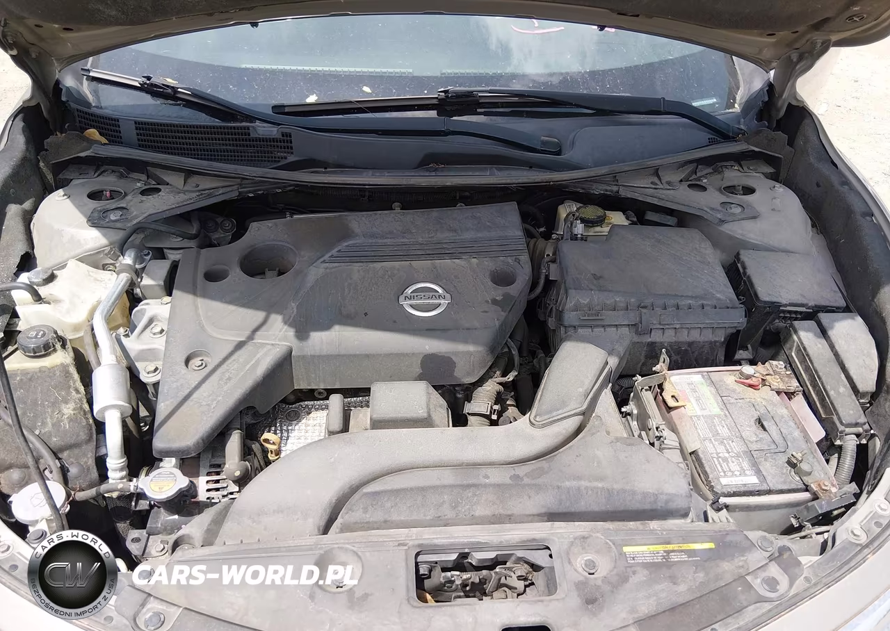 2015 Nissan Altima 2.5 S VIN:1N4AL3APXFN325345 - 10