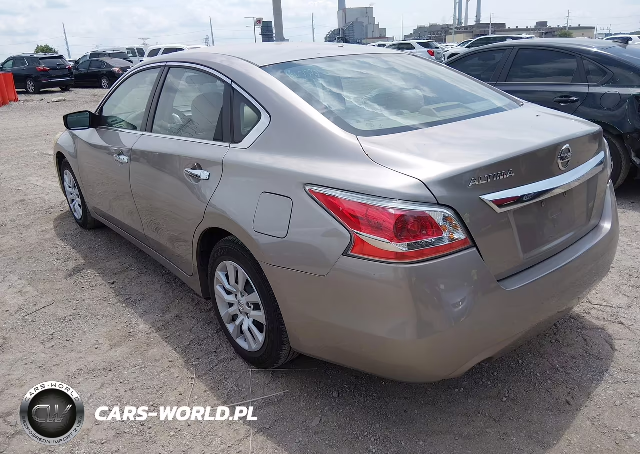 2015 Nissan Altima 2.5 S VIN:1N4AL3APXFN325345 - 3