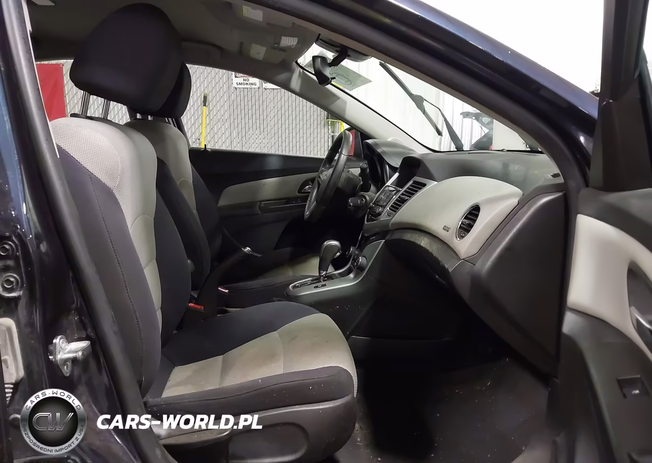 2014 Chevrolet Cruze Ls Auto VIN:1G1PA5SHXE7484990 - 5