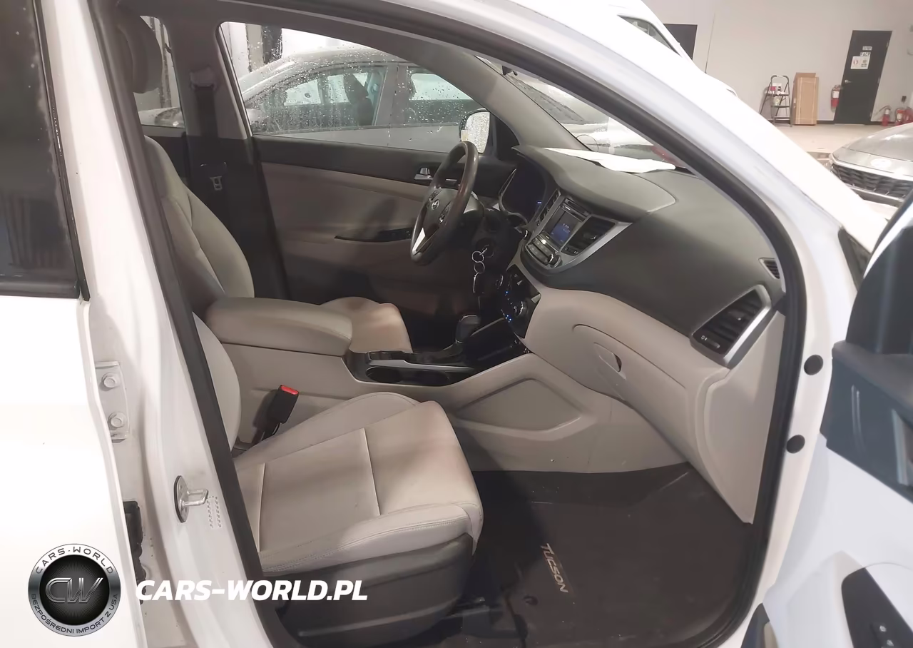 2018 Hyundai Tucson Se VIN:KM8J2CA43JU700361 - 5
