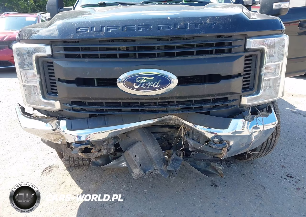 2019 Ford F-350 Chassis Lariat-Xl-Xlt VIN:1FD8X3F66KEG57396 - 11