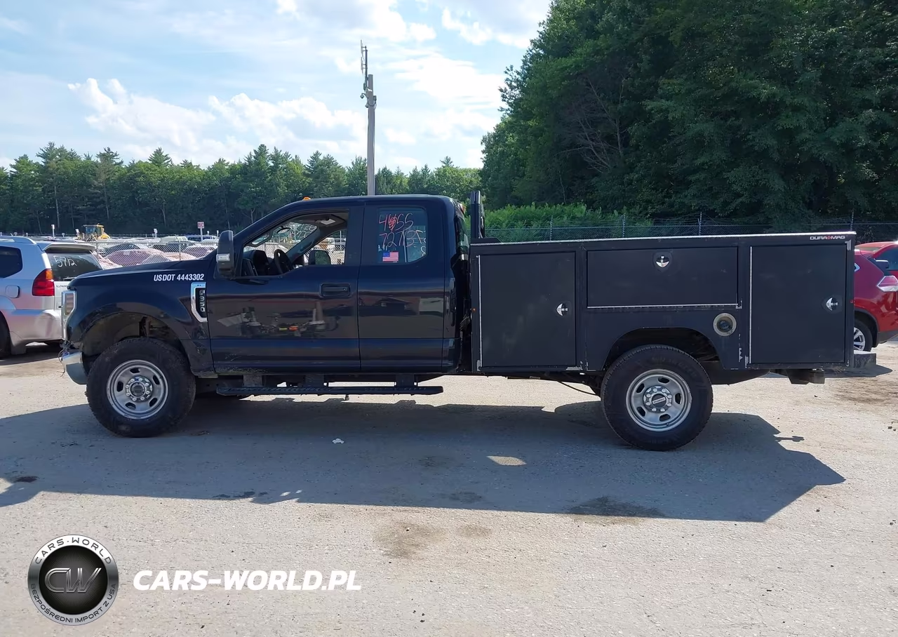 2019 Ford F-350 Chassis Lariat-Xl-Xlt VIN:1FD8X3F66KEG57396 - 14