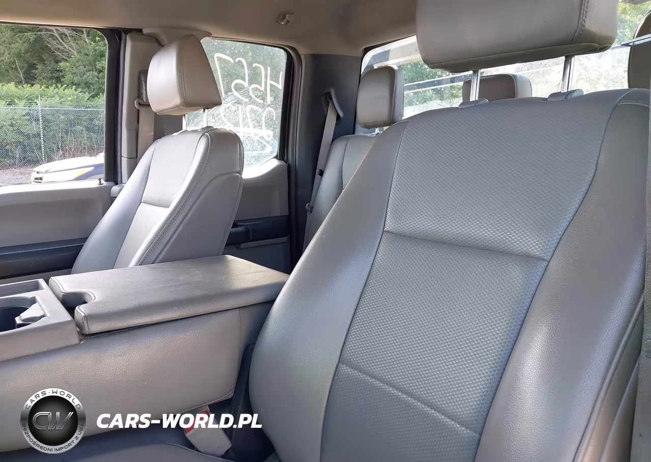 2019 Ford F-350 Chassis Lariat-Xl-Xlt VIN:1FD8X3F66KEG57396 - 6