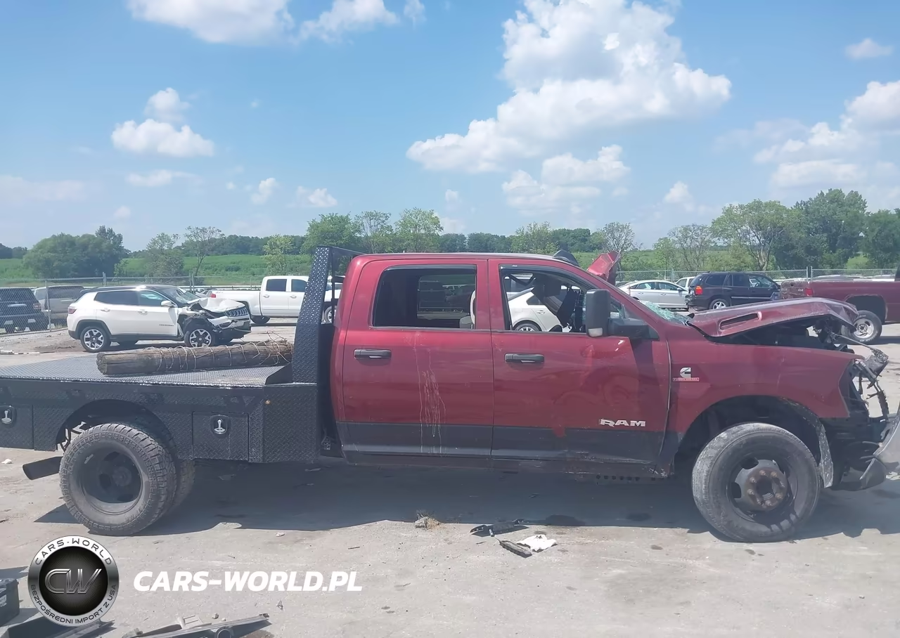 2019 Ram 3500 Tradesman VIN:3C63RRGL5KG555796 - 13