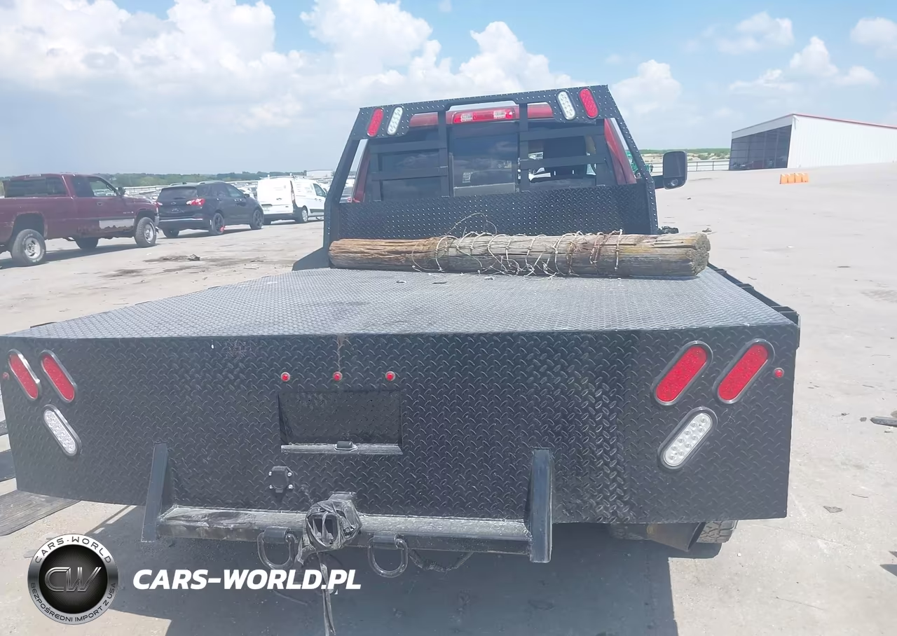 2019 Ram 3500 Tradesman VIN:3C63RRGL5KG555796 - 15