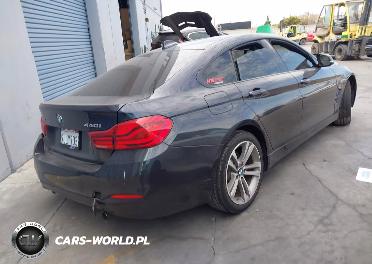 2018 BMW 440I Gran Coupe xDrive VIN:WBA4J7C57JBH15569 - 4