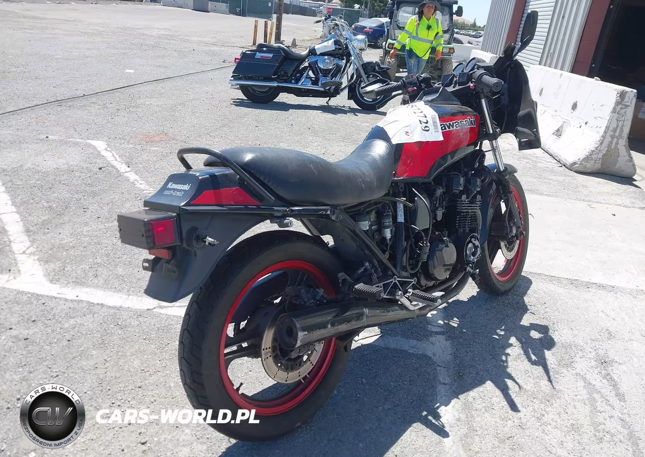 1985 Kawasaki Zx550 VIN:JKAZXFA14FA011187 - 4