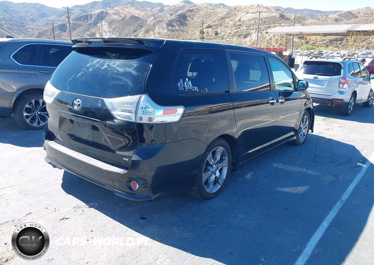 2014 Toyota Sienna Se 8 Passenger VIN:5TDXK3DC2ES500177 - 4