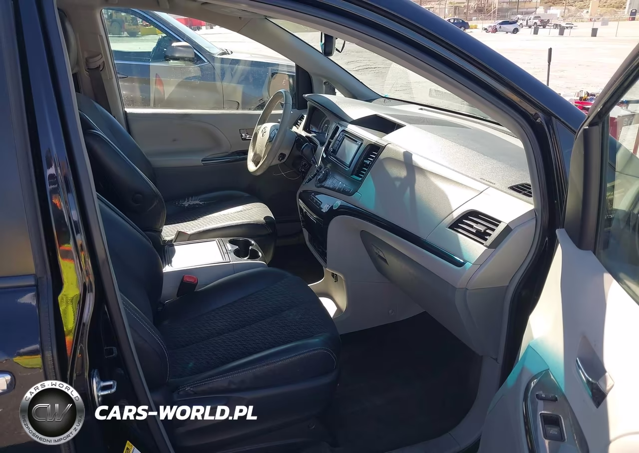 2014 Toyota Sienna Se 8 Passenger VIN:5TDXK3DC2ES500177 - 5