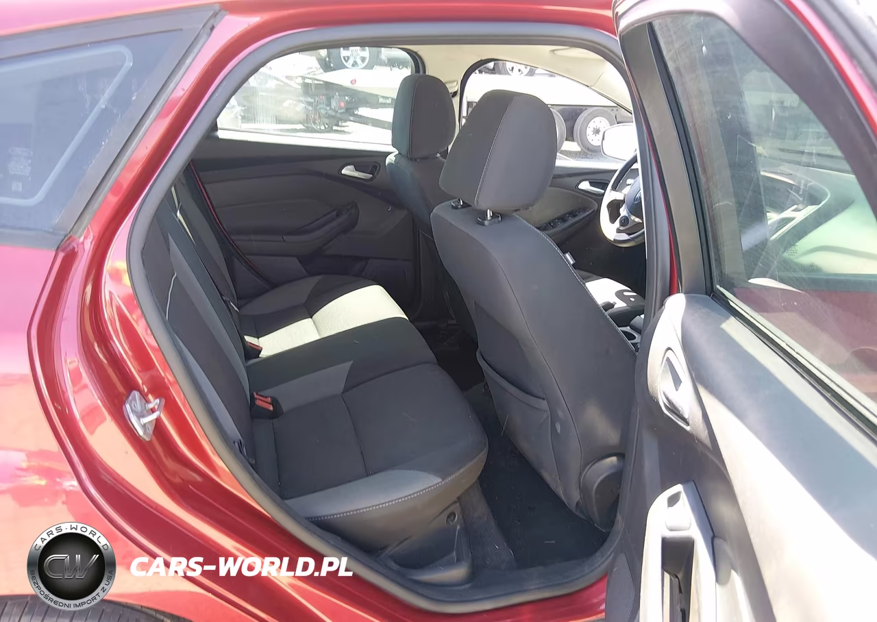 2012 Ford Focus Se VIN:1FAHP3K27CL468797 - 8